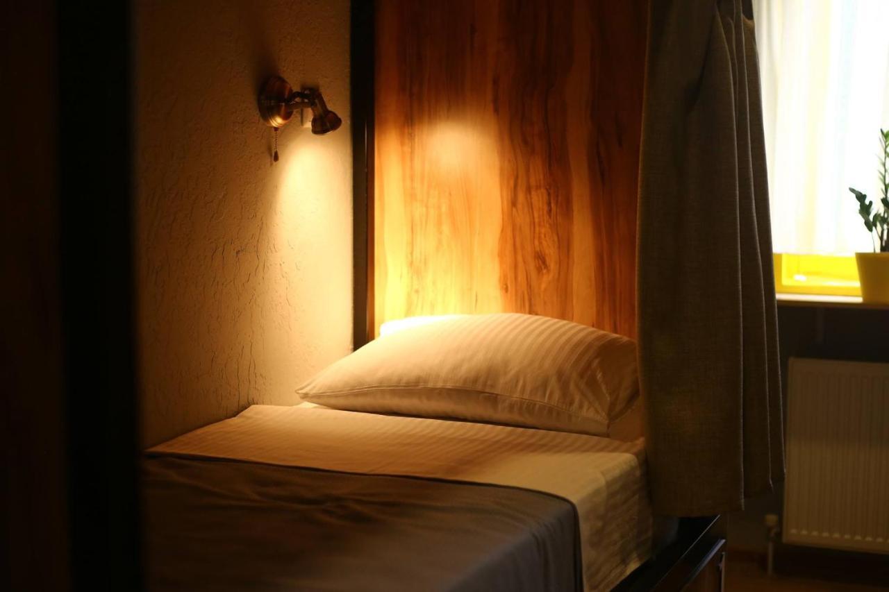 Hostel Nomad Tbilisi Exteriör bild