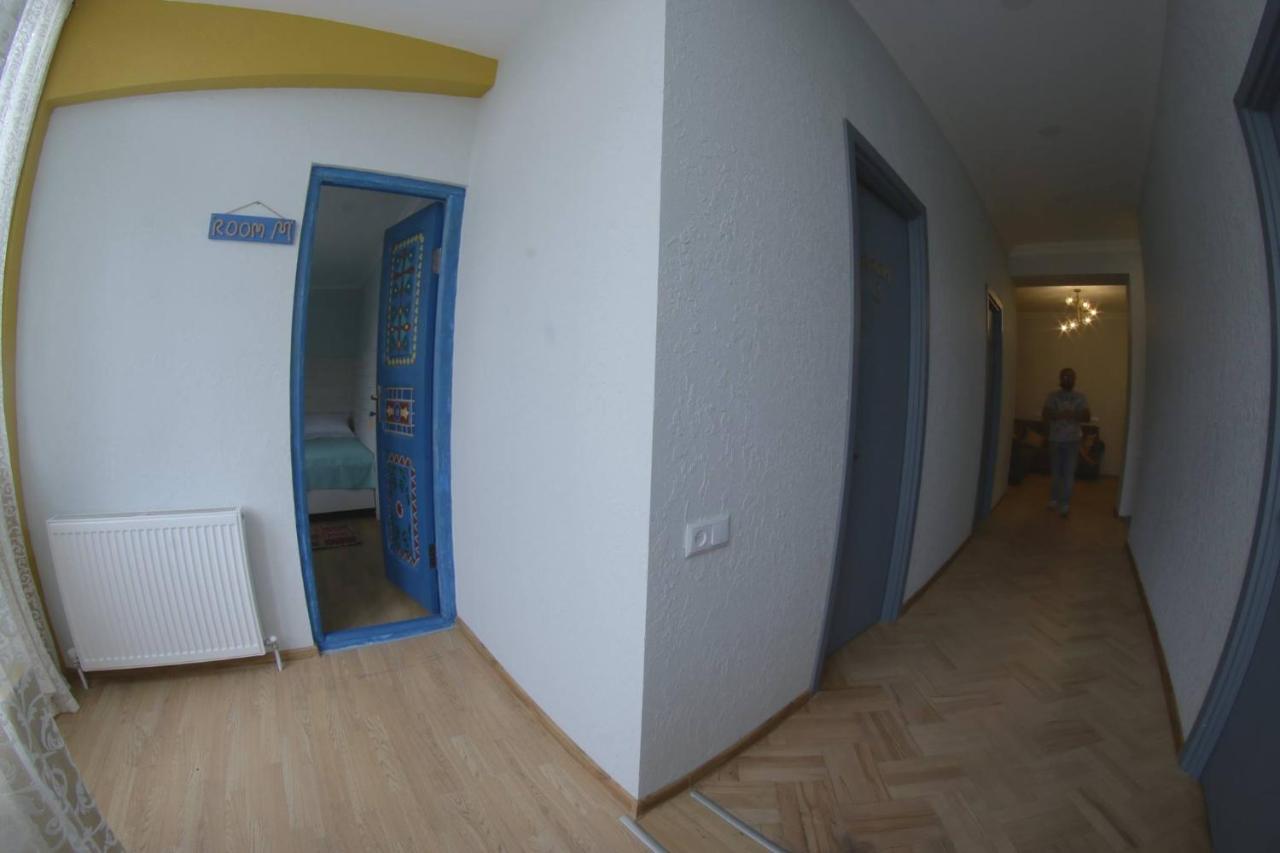 Hostel Nomad Tbilisi Exteriör bild