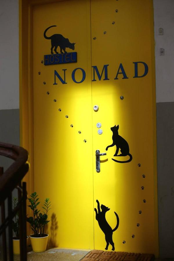 Hostel Nomad Tbilisi Exteriör bild