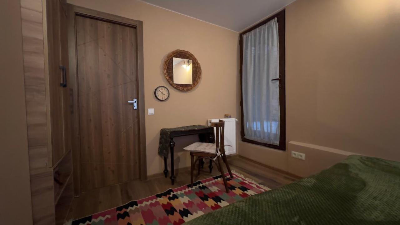 Hostel Nomad Tbilisi Exteriör bild