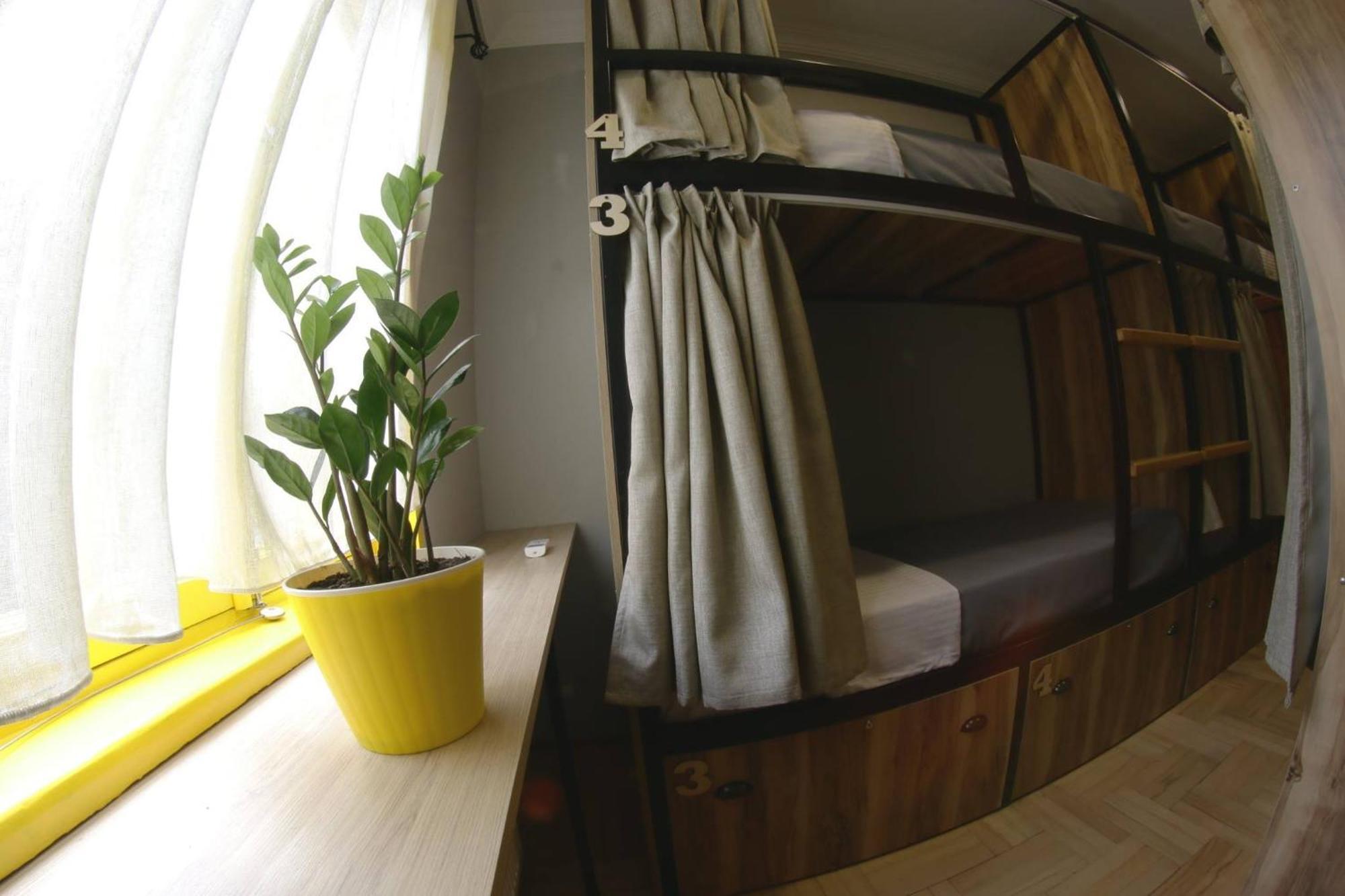 Hostel Nomad Tbilisi Exteriör bild